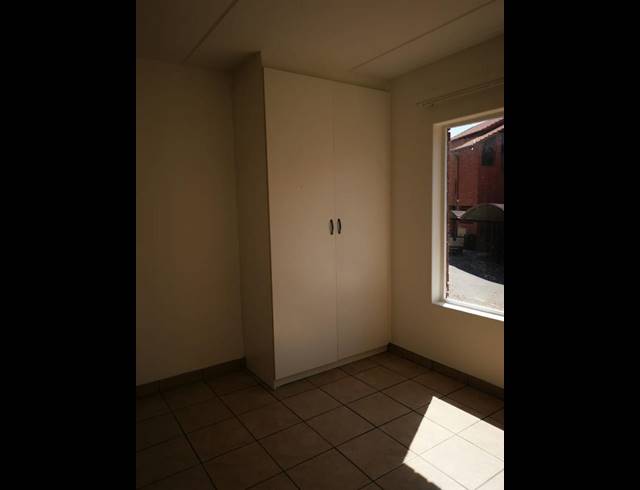 2 BEDROOM PROPERTY TO RENT IN CASTLEVIEW